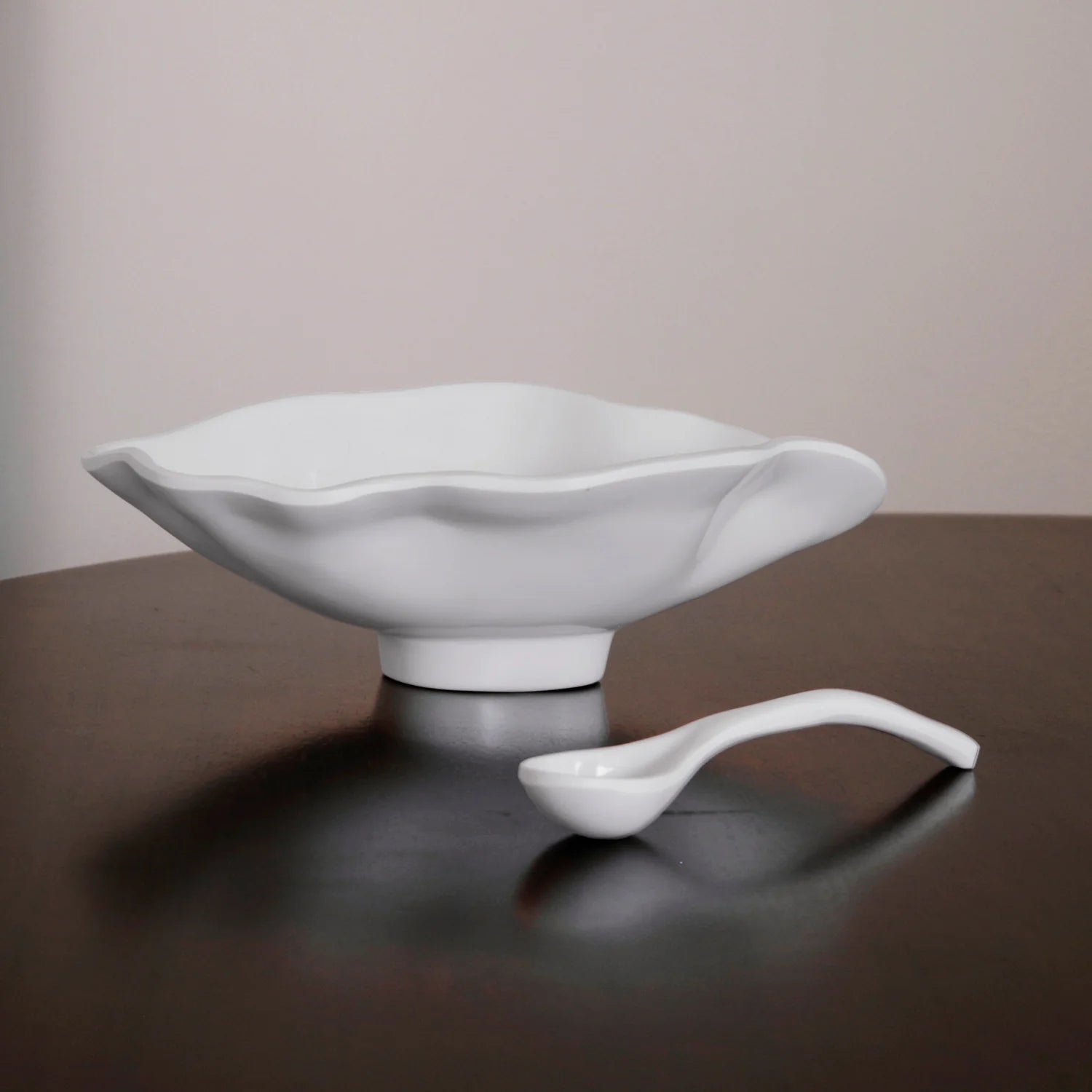 VIDA Havana Small Oval Bowl with Spoon (White)