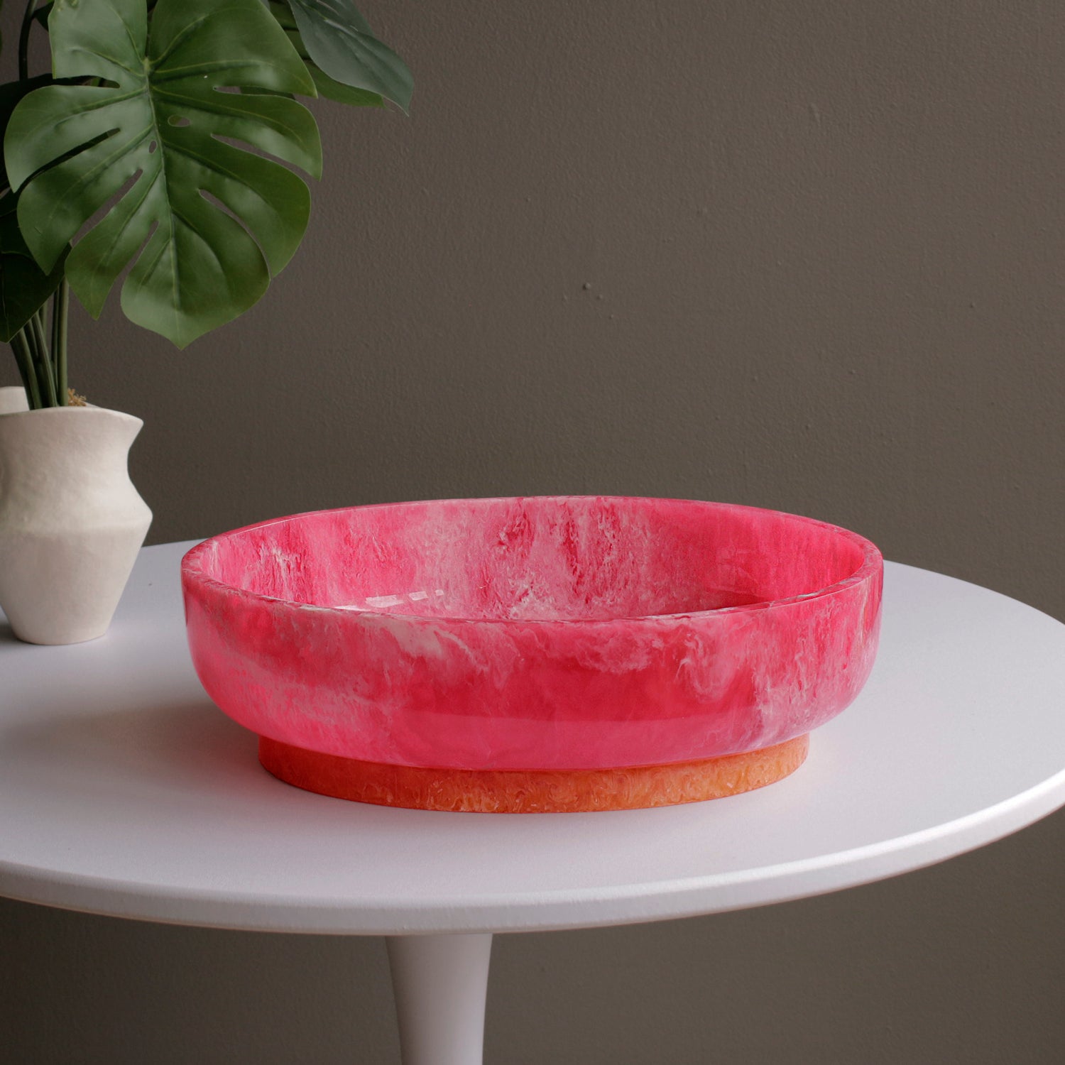 Resin Rio Large Oval Bowls with Base (Pink and Orange)