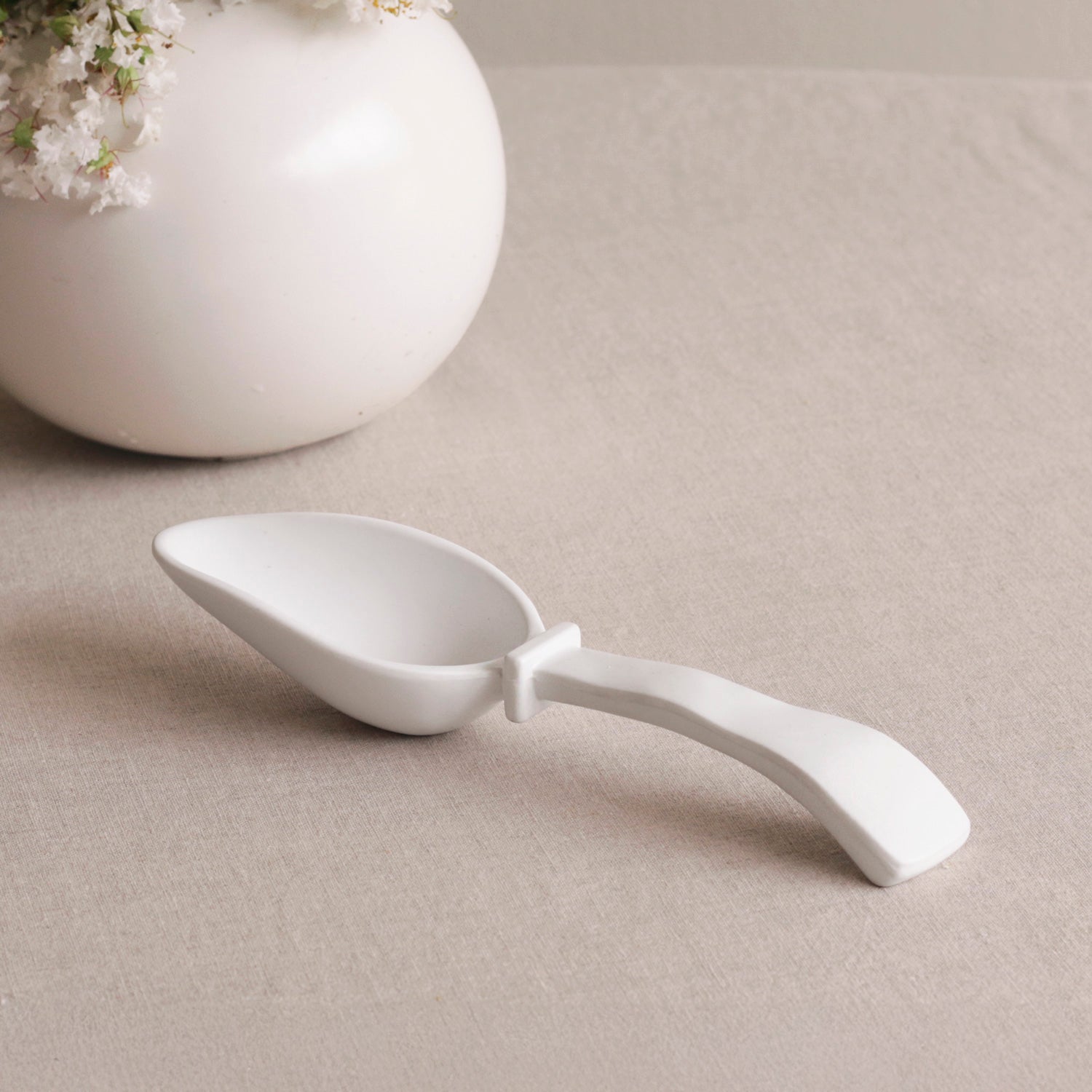 VIDA Havana Ice Scoop (White)