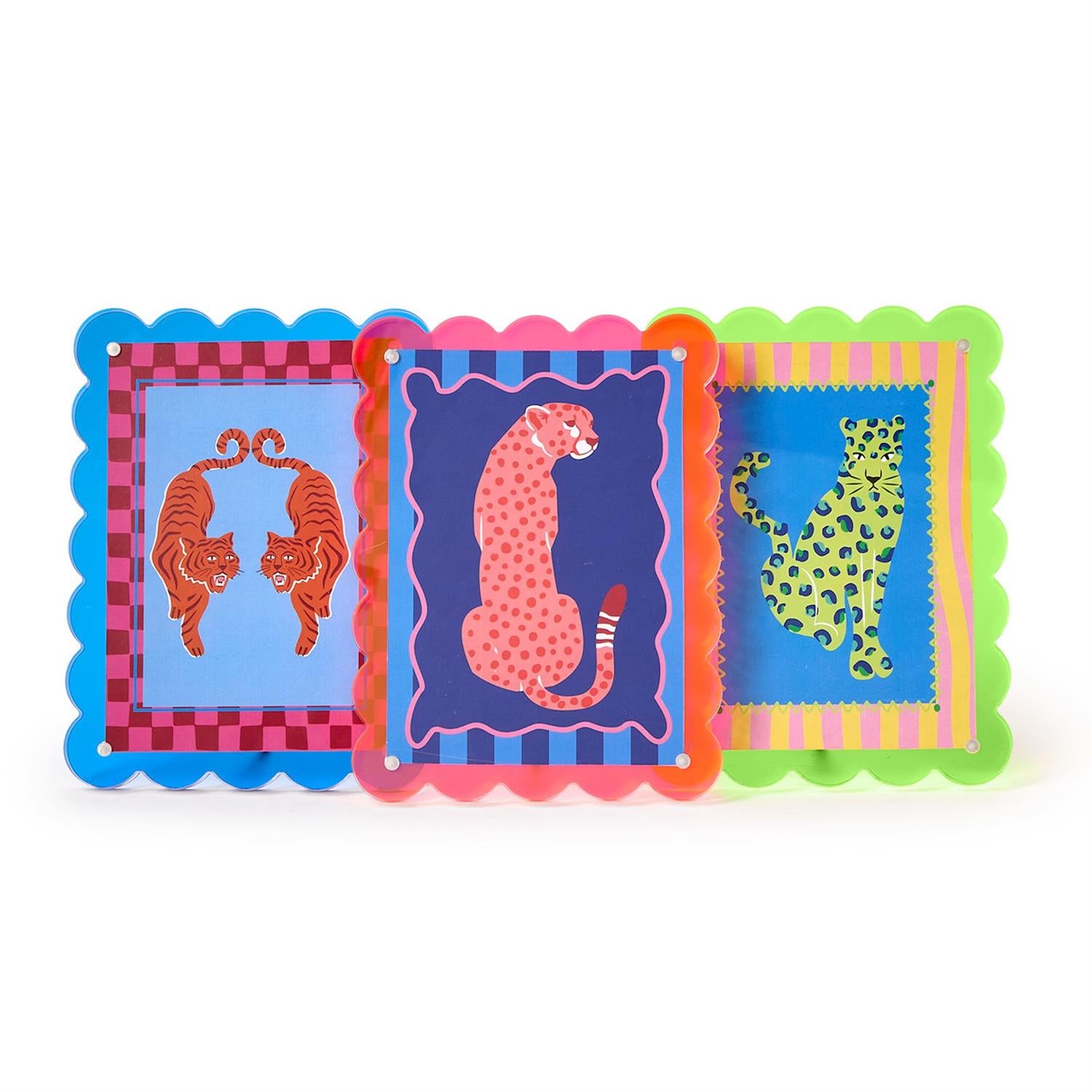 Color Pop Scalloped Edge Acrylic Frame