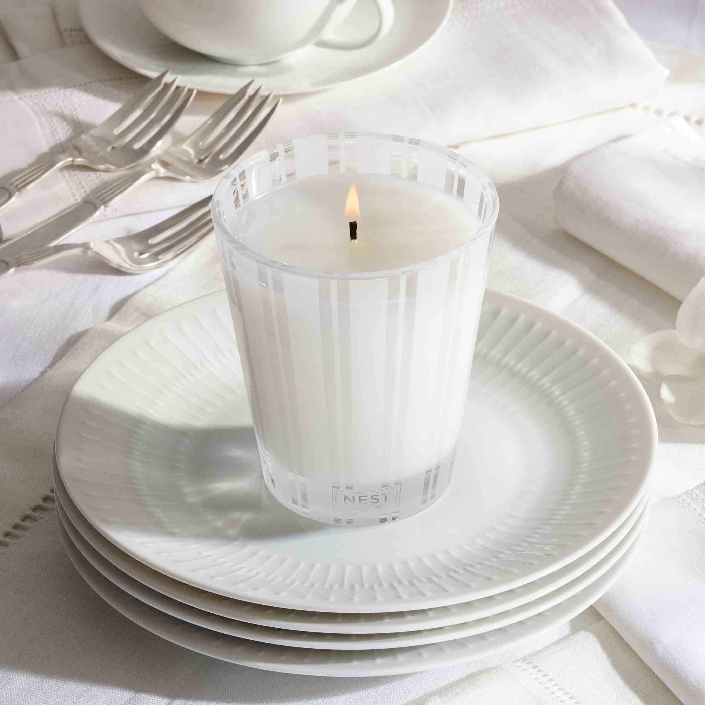 Linen Classic Candle