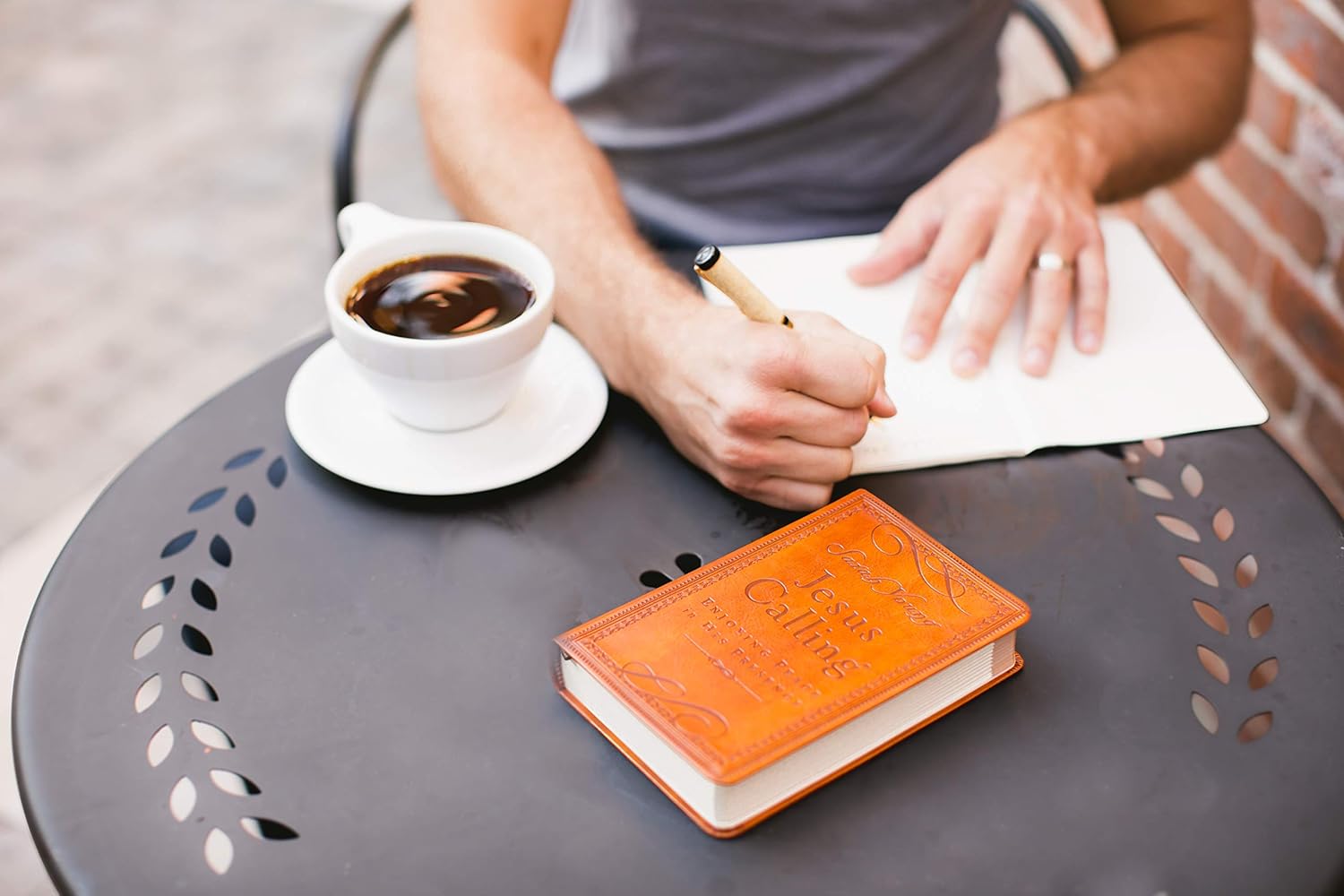 Jesus Calling: Enjoying Peace in His Presence