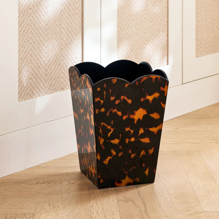 Scalloped Lacquer Bin