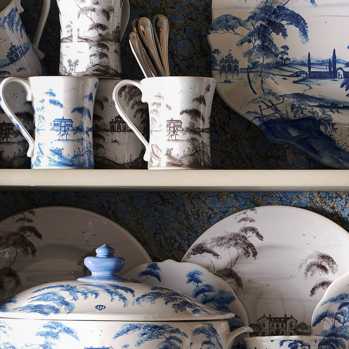 Country Estate Delft Blue Mug Sporting