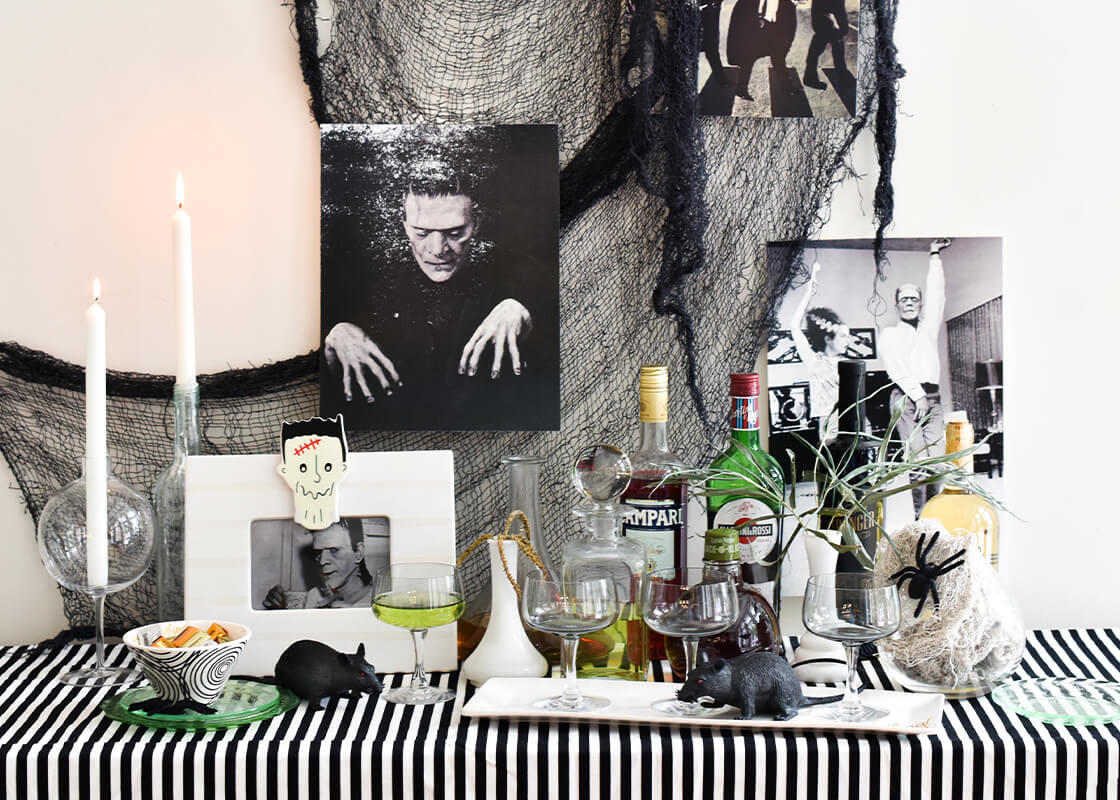 WHITE STRIPE MINI RECTANGULAR FRAME