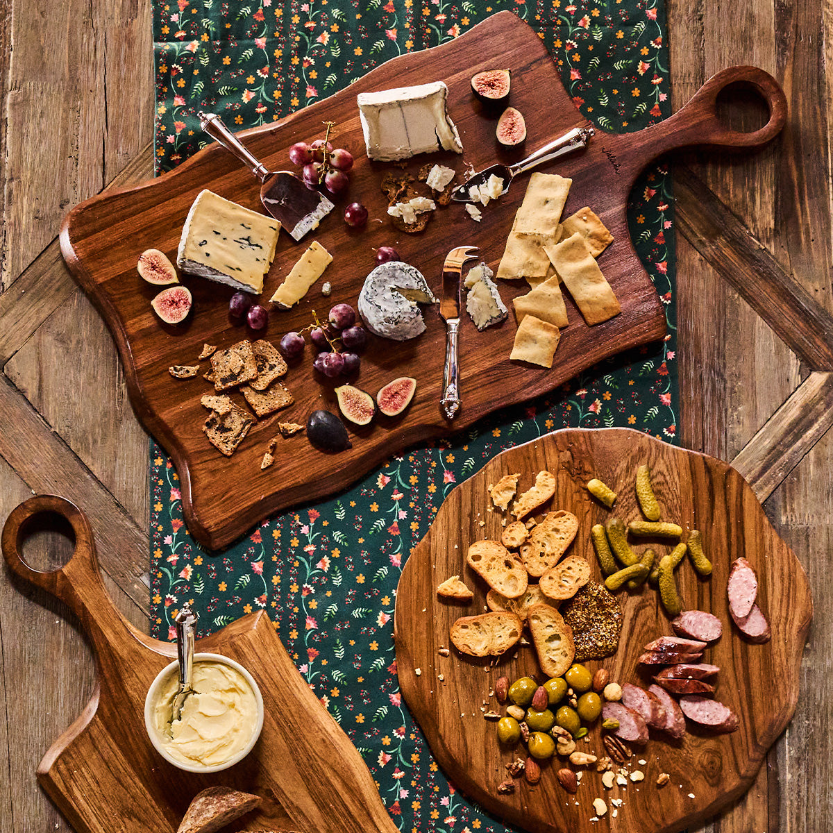 Berry & Thread Cheese Knife Assorted Set of 3 - Polished