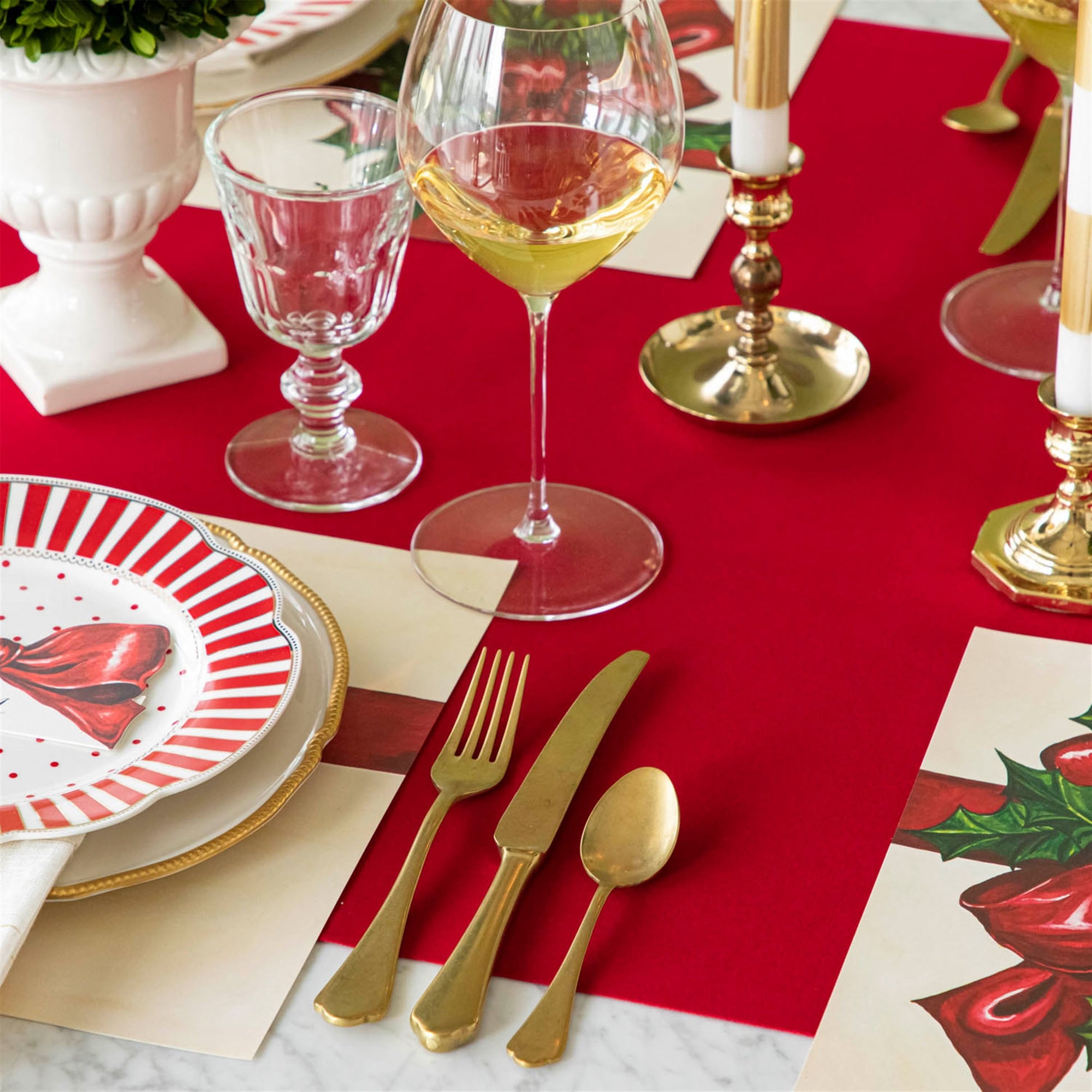 Paper Table Runner | 30"x25'