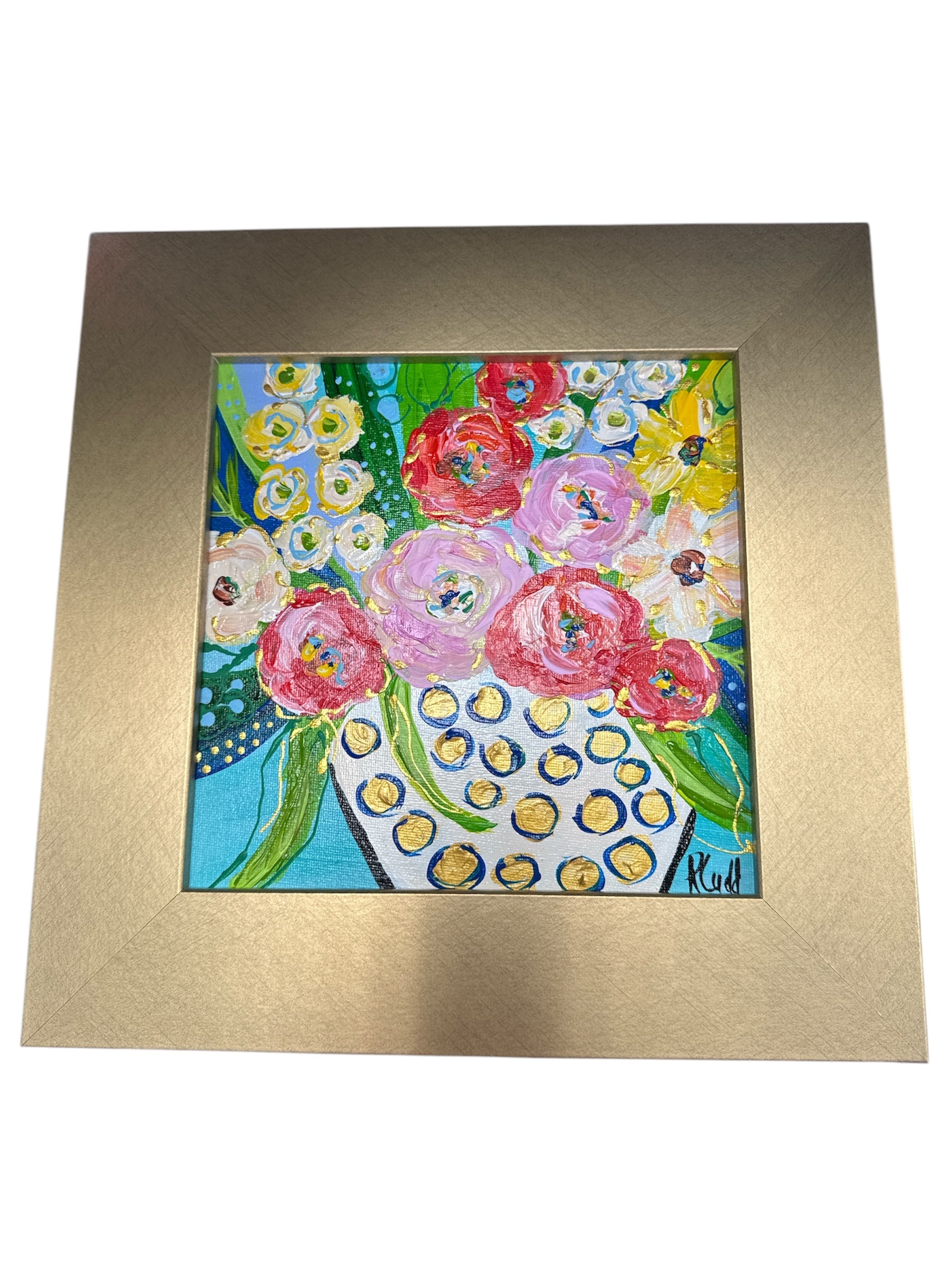 HBR 8x8 White/Blue/Gold Dot Vase with Red/Light Pink Florals and Aqua Background