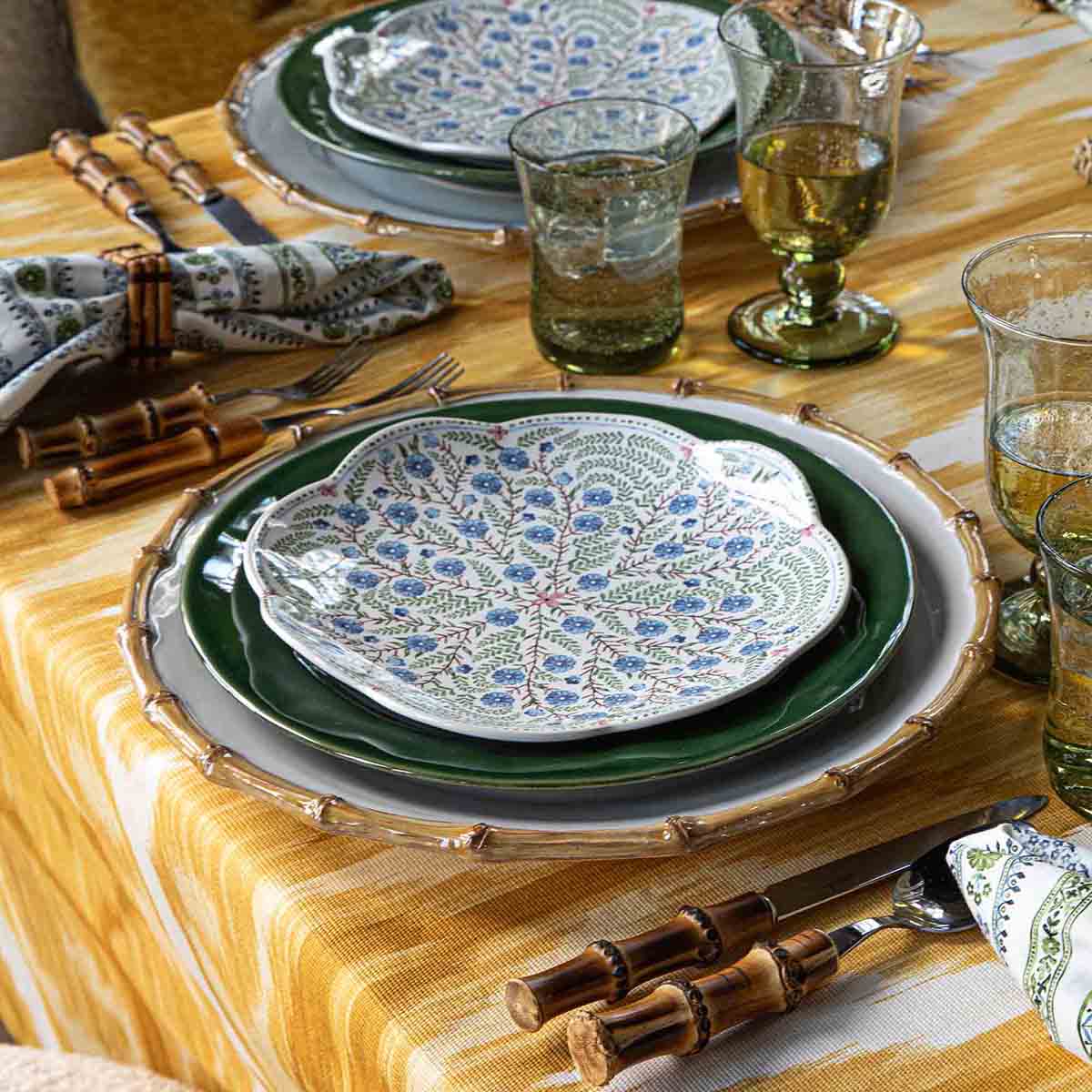 Villa Seville Scalloped Salad/Dessert Plate - Chambray