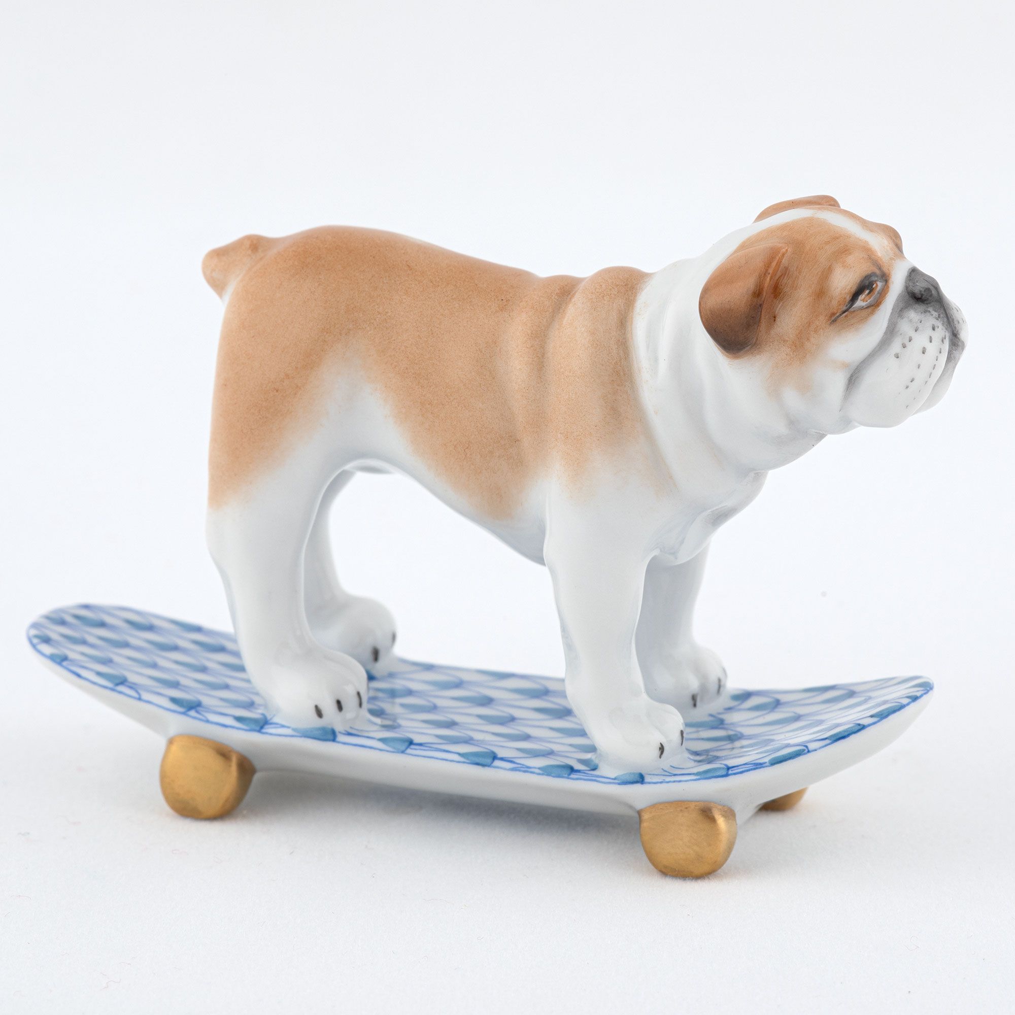 Skateboarding Bulldog - Blue