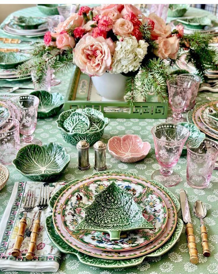 Green Cabbage Charger Plate