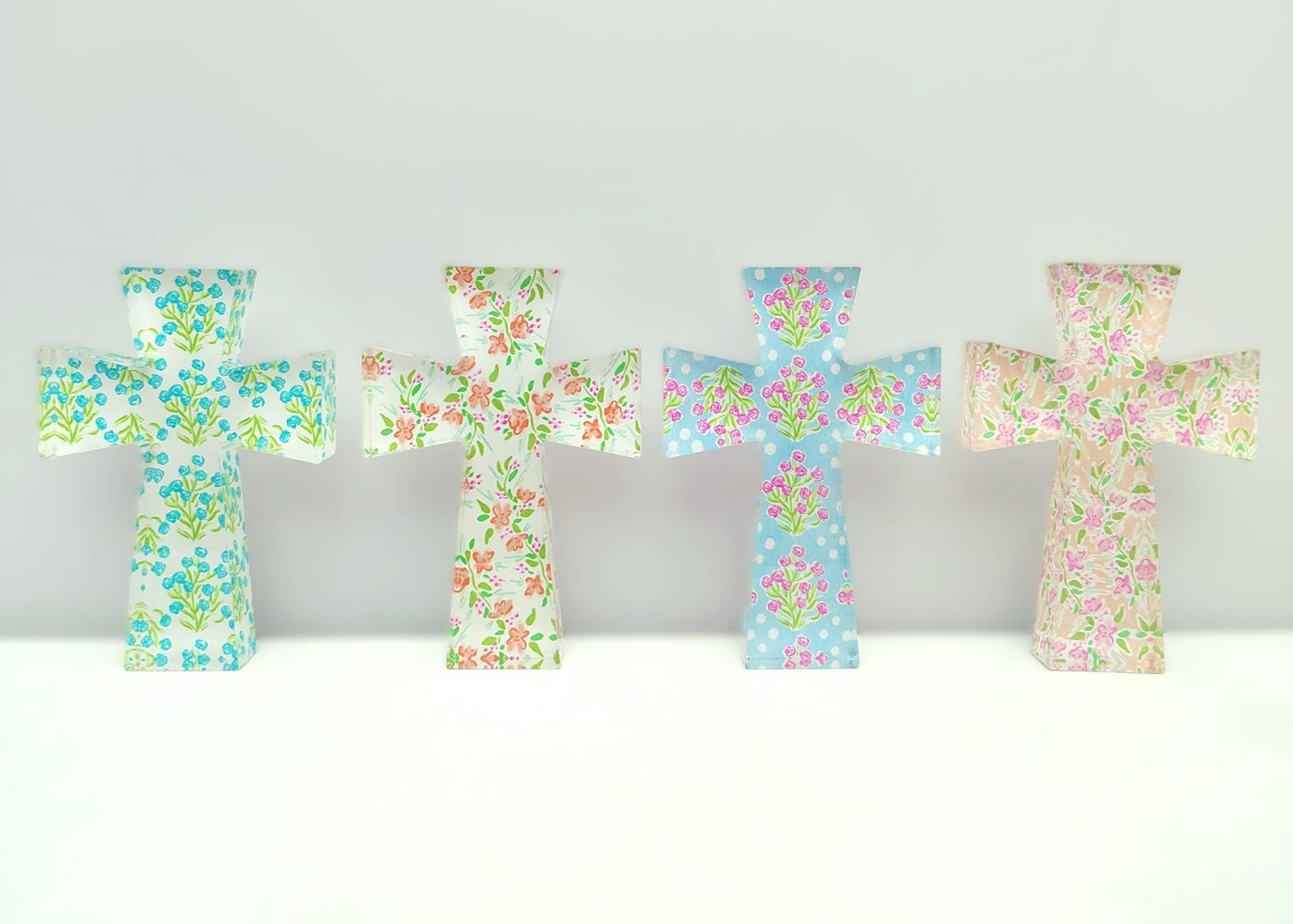 Floral Cutout Acrylic Table Cross, 4"x6"