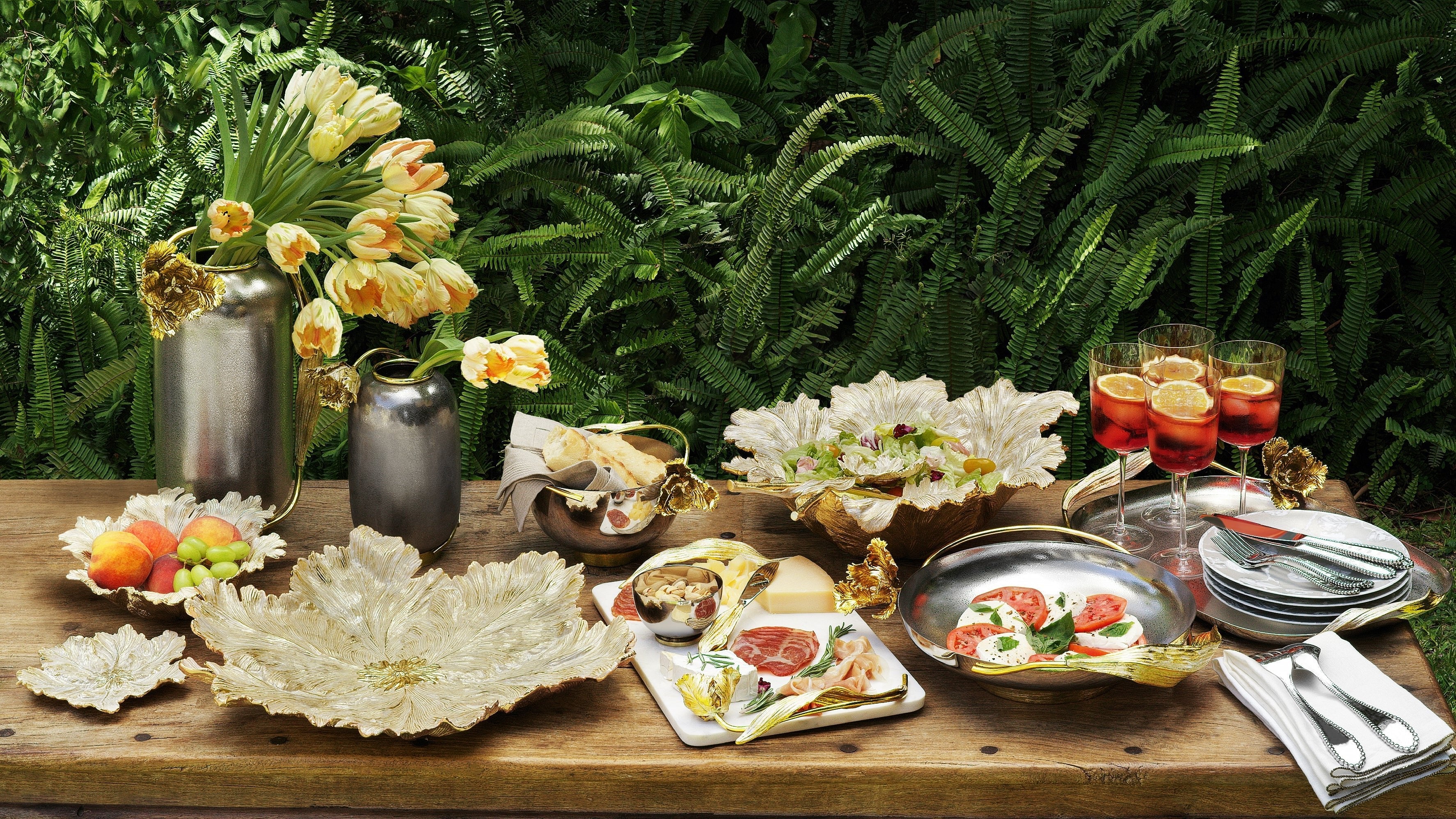 Tulip Centerpiece - Small