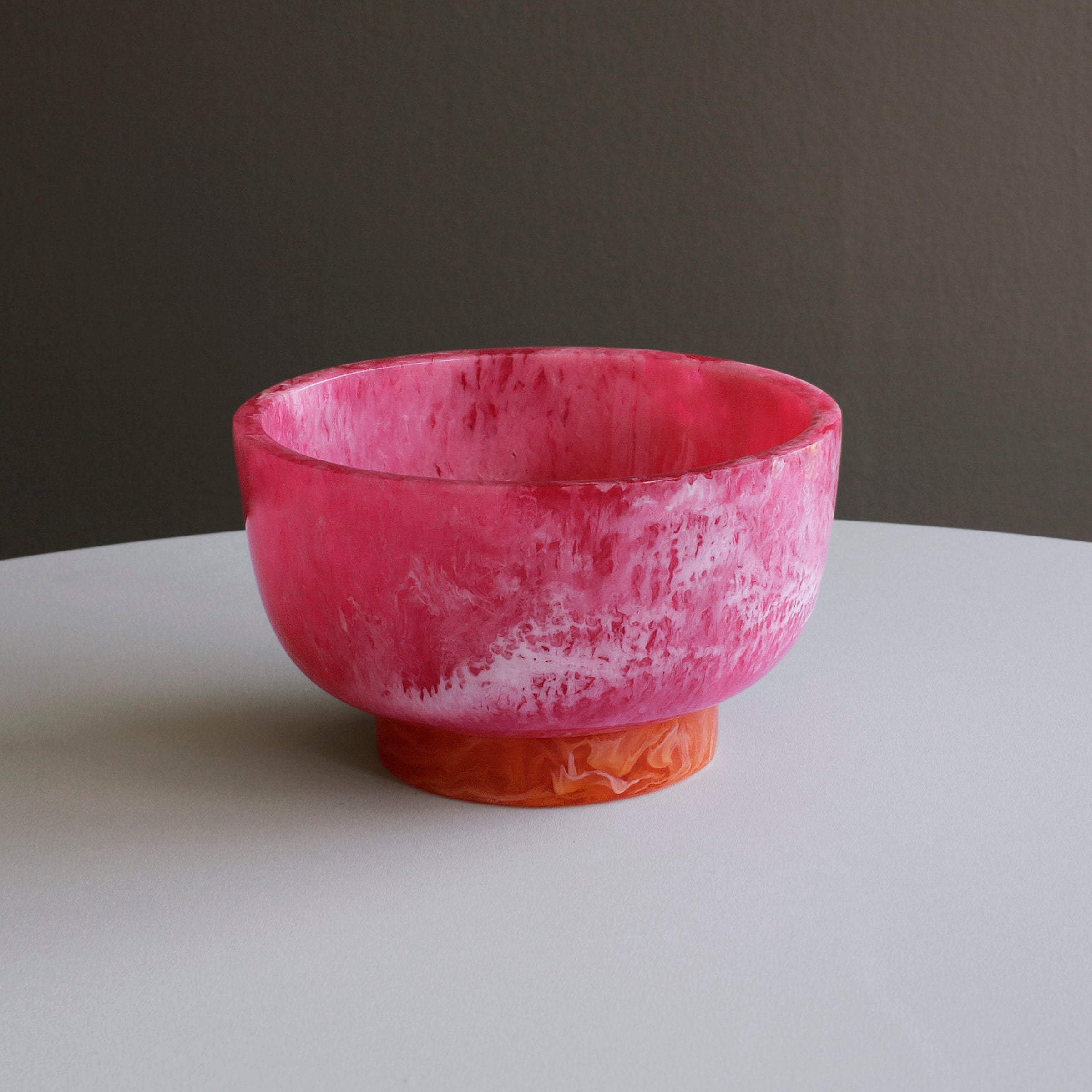Resin Rio Small Bowls with Base (Pink and Orange)