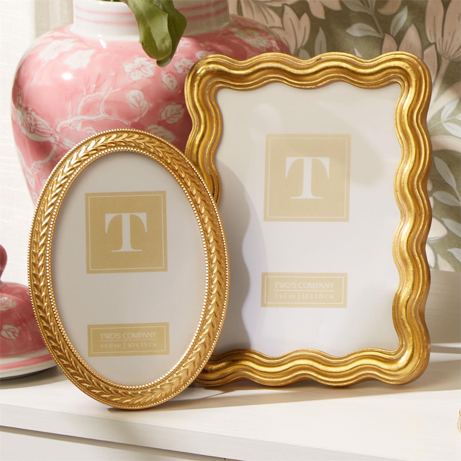 Triple Wave Photo Frame