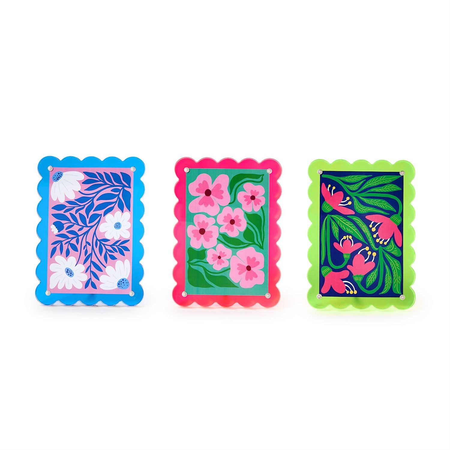 Color Pop Scalloped Edge Acrylic Frame