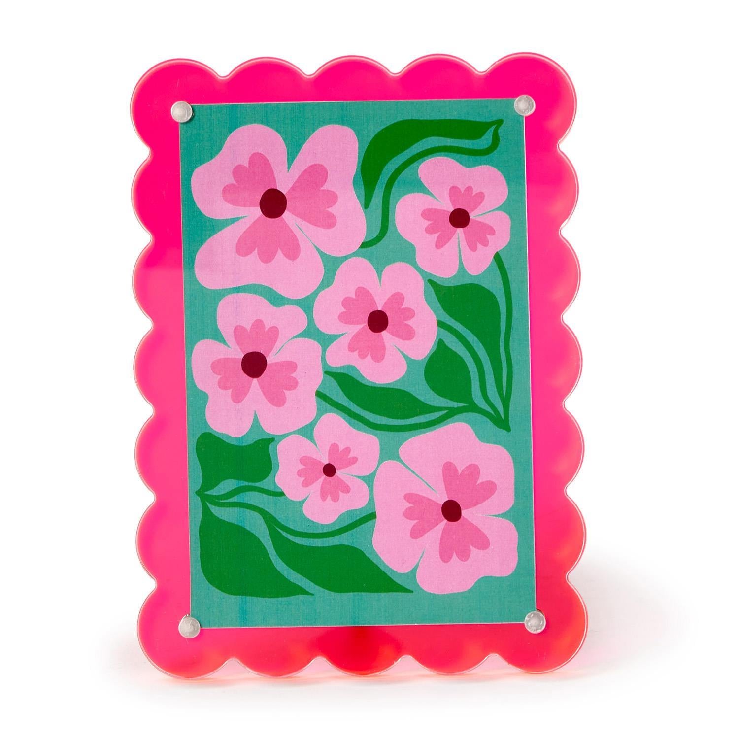 Color Pop Scalloped Edge Acrylic Frame