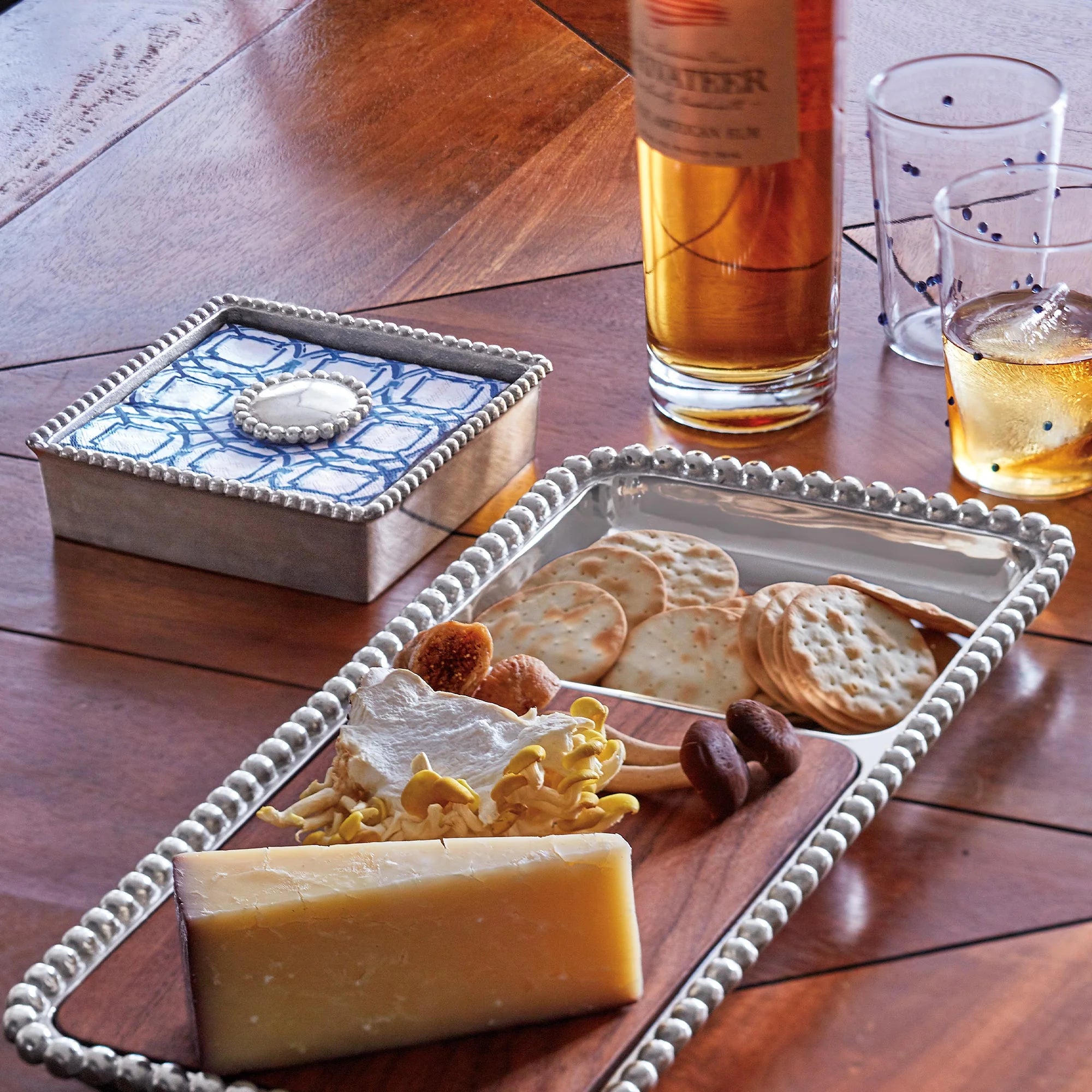 Round Pearl Napkin Weight