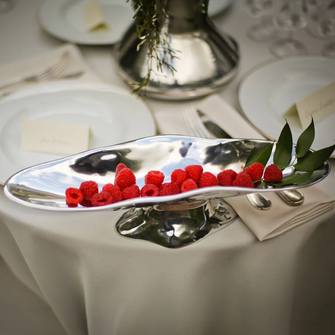 PEDESTAL Soho Small Oval Cracker Tray