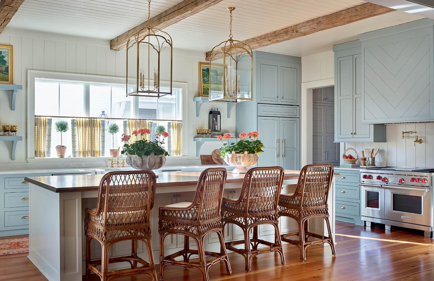 HOME AGAIN: A RETURN TO GRACIOUS INTERIORS