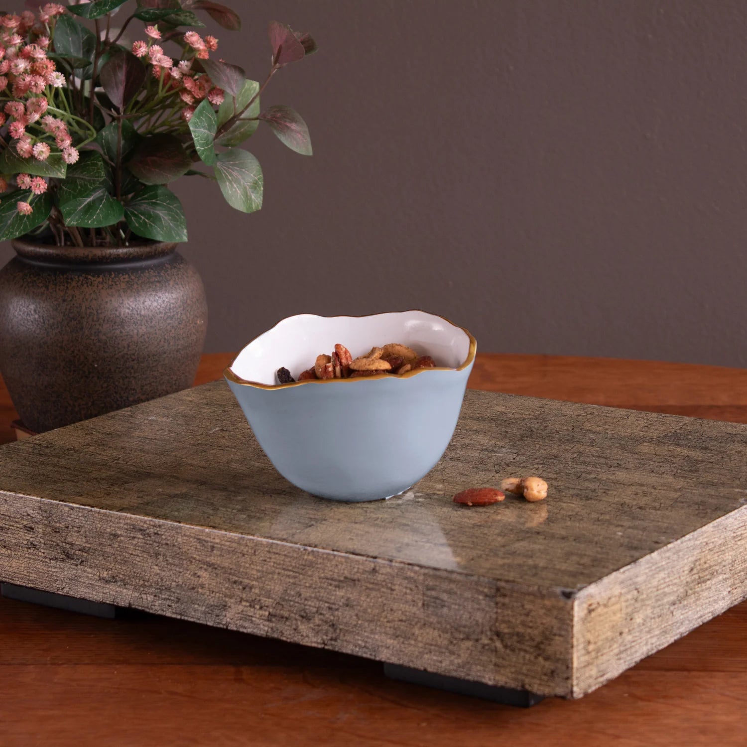 ENCANTO Osaka Small Bowl (Periwinkle and White)