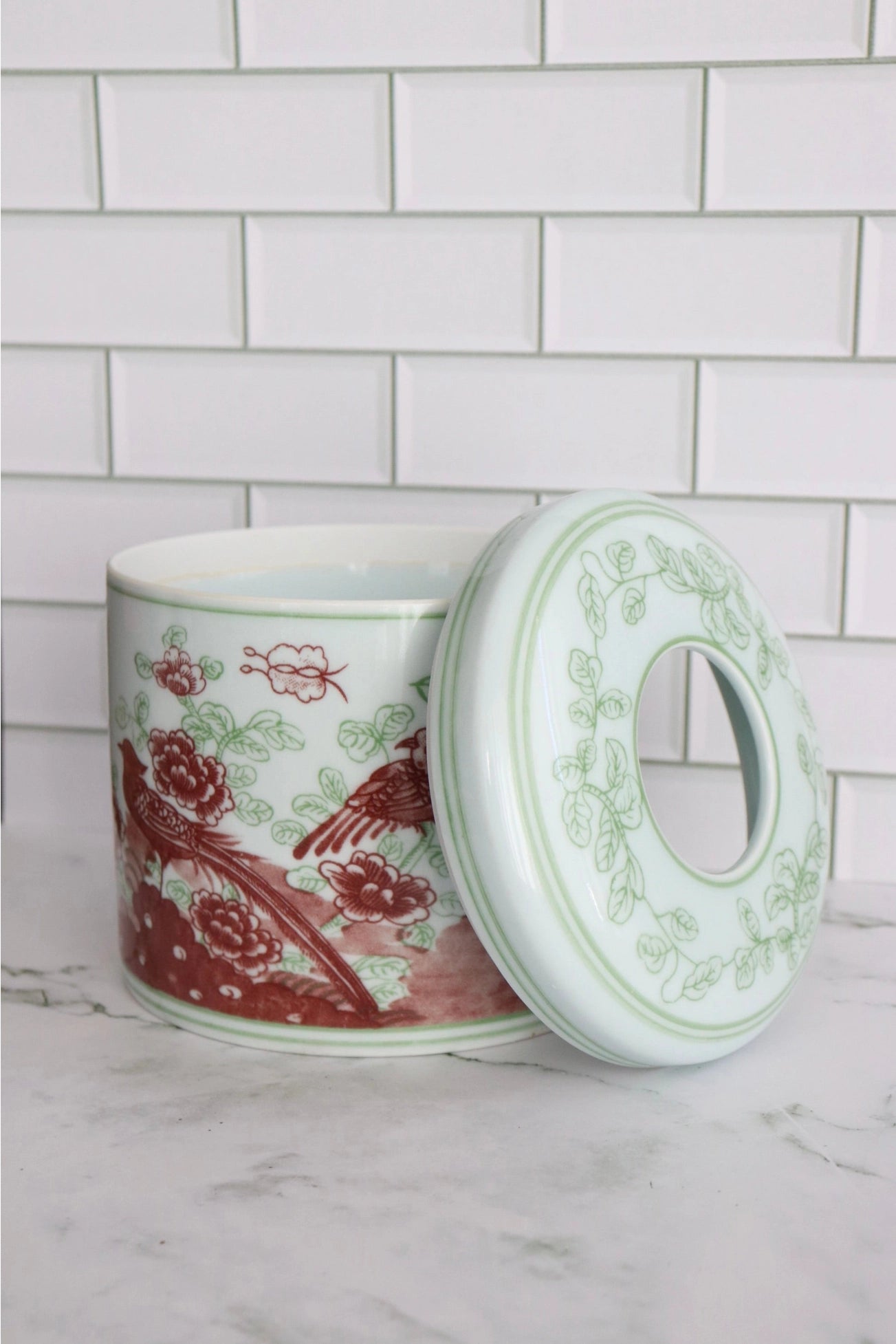 Robin Tissue Holder