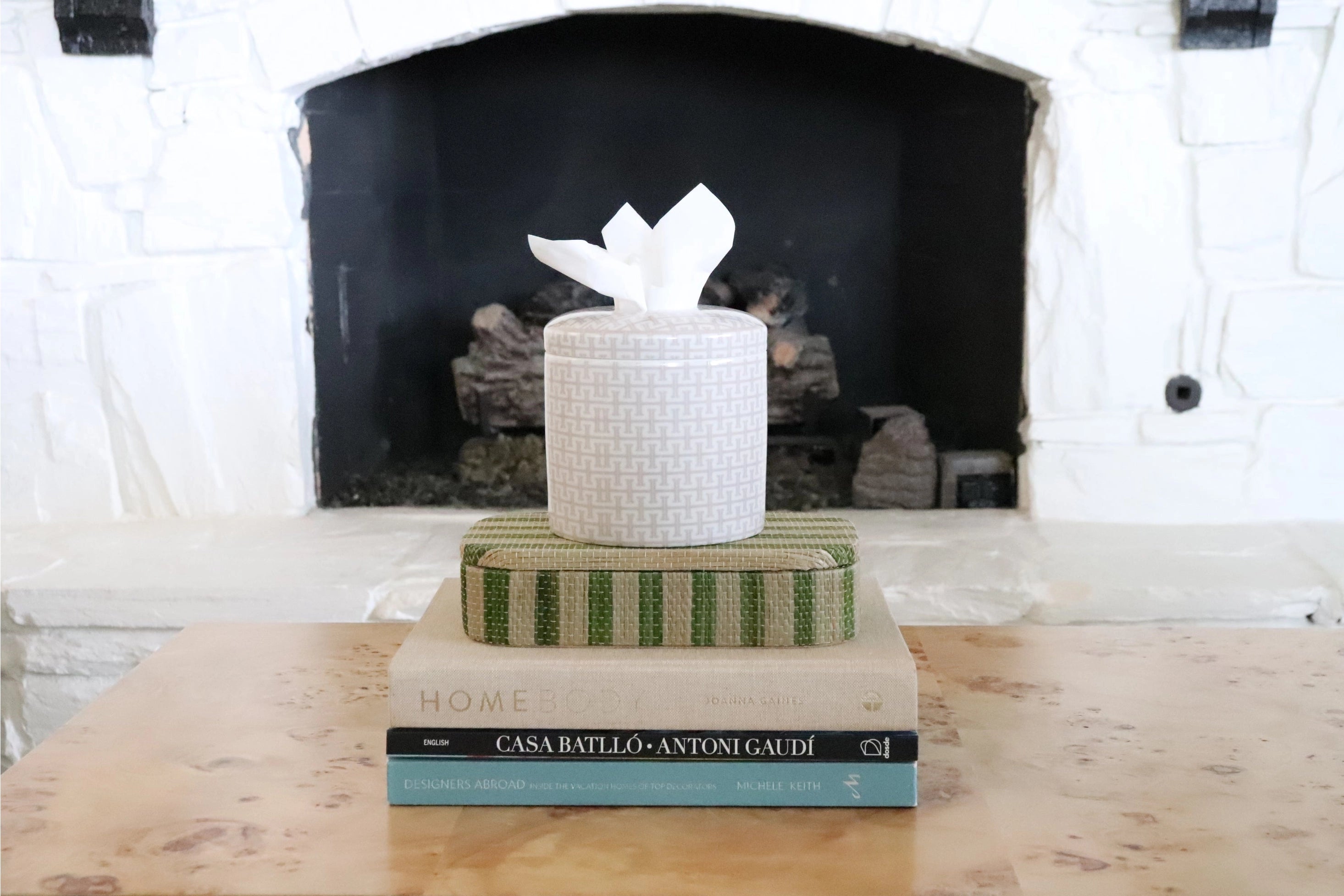 Hattie Tissue Holder