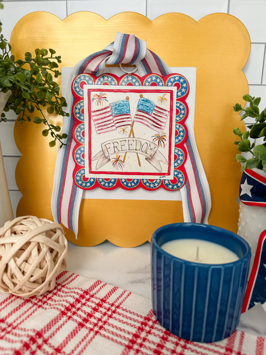 Mini Scallop Art Freedom Flag