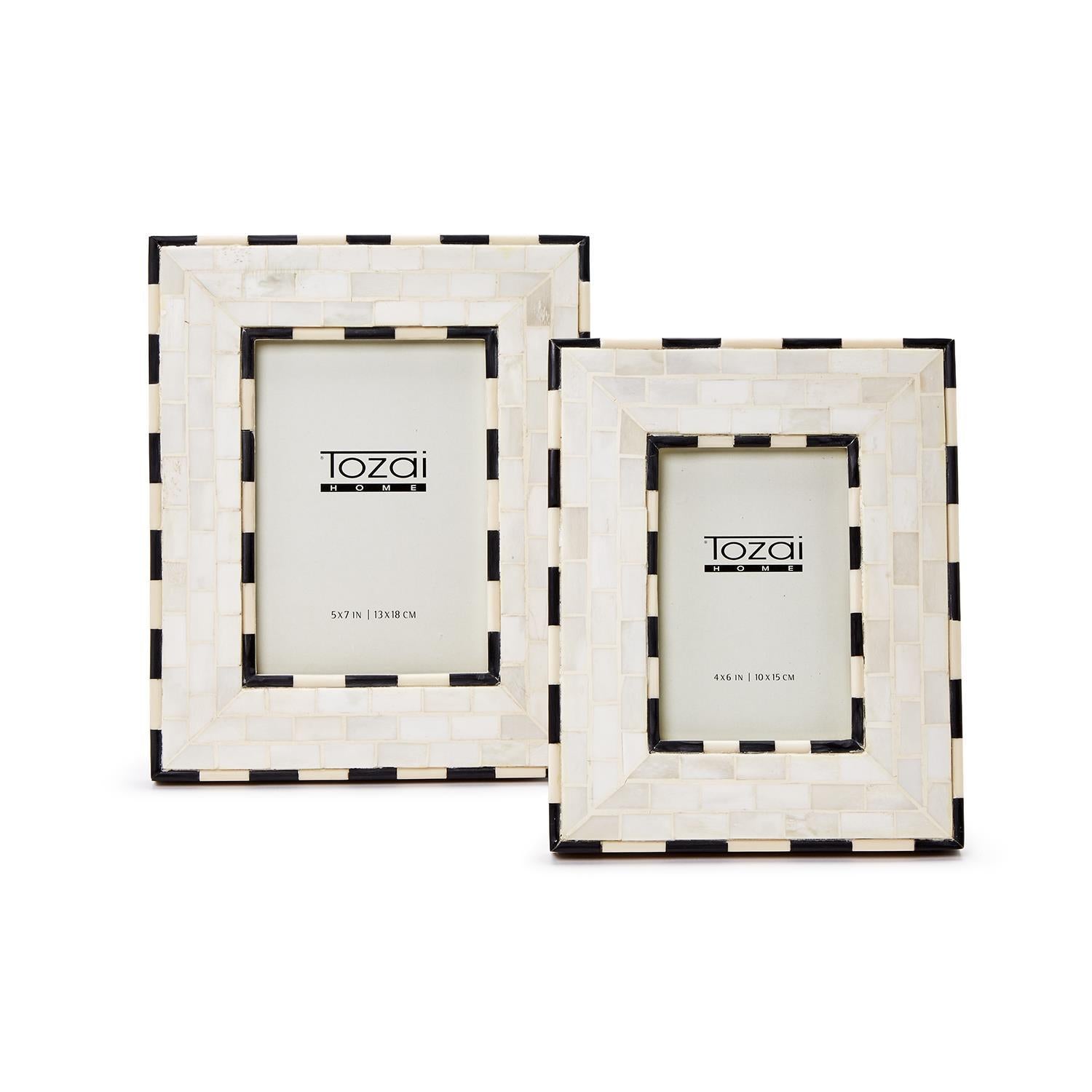 Brick Pattern Photo Frame