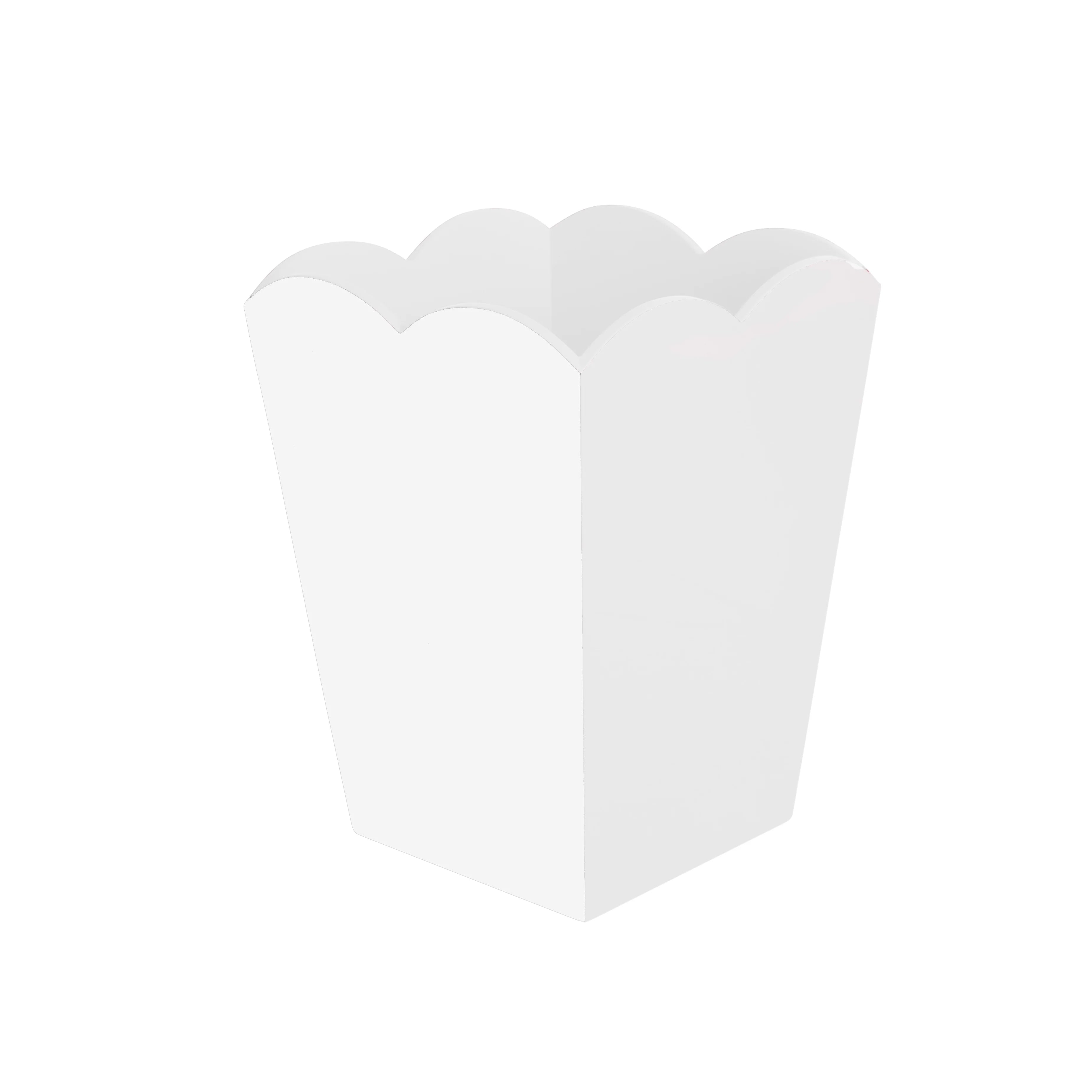 Scalloped Lacquer Bin