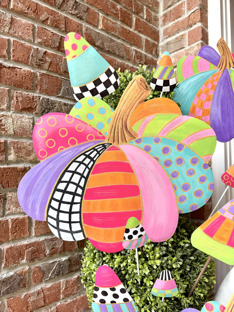 Party Pumpkin Short Stake