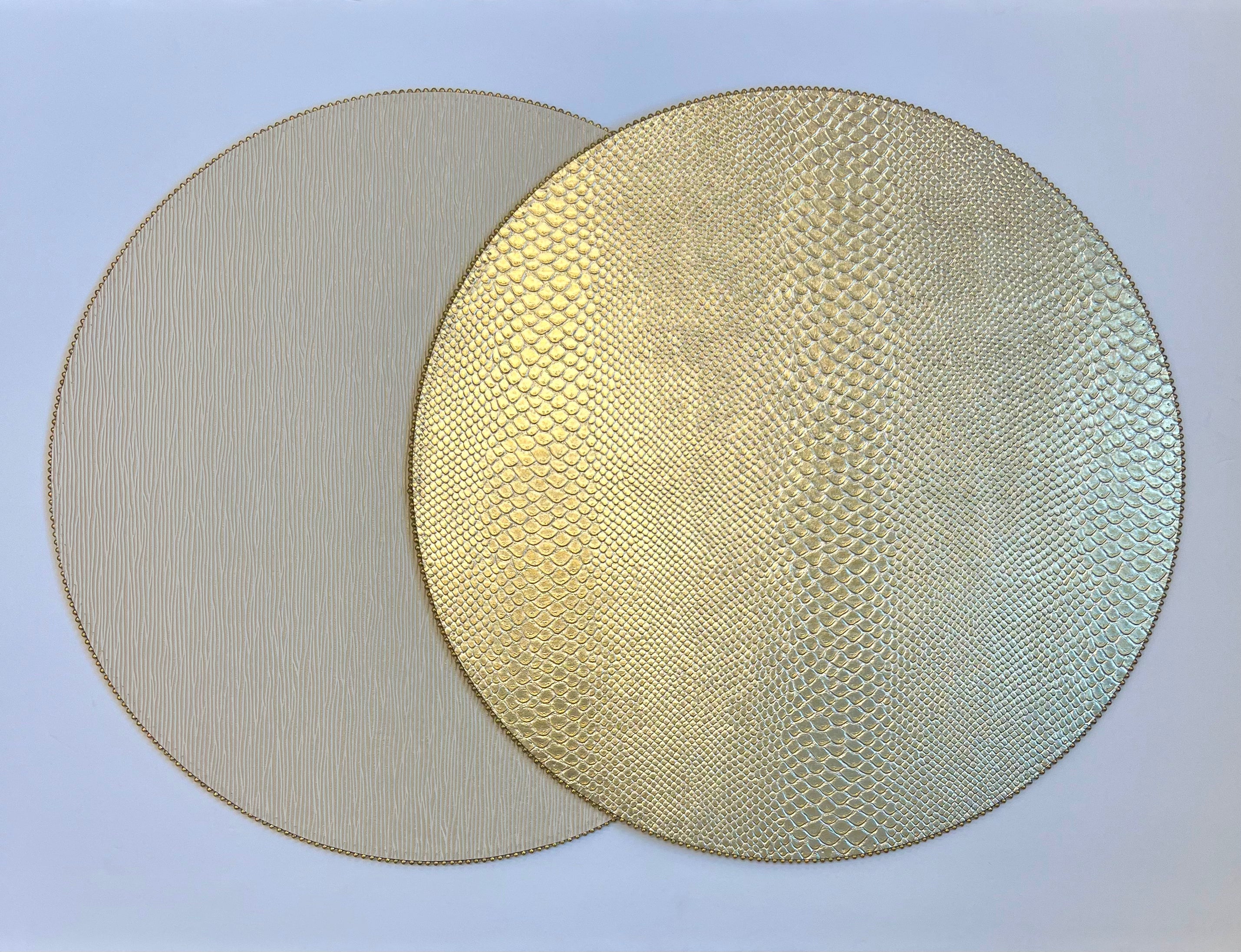 Mamba Parchment/Soho Natural Reversible Round Placemat