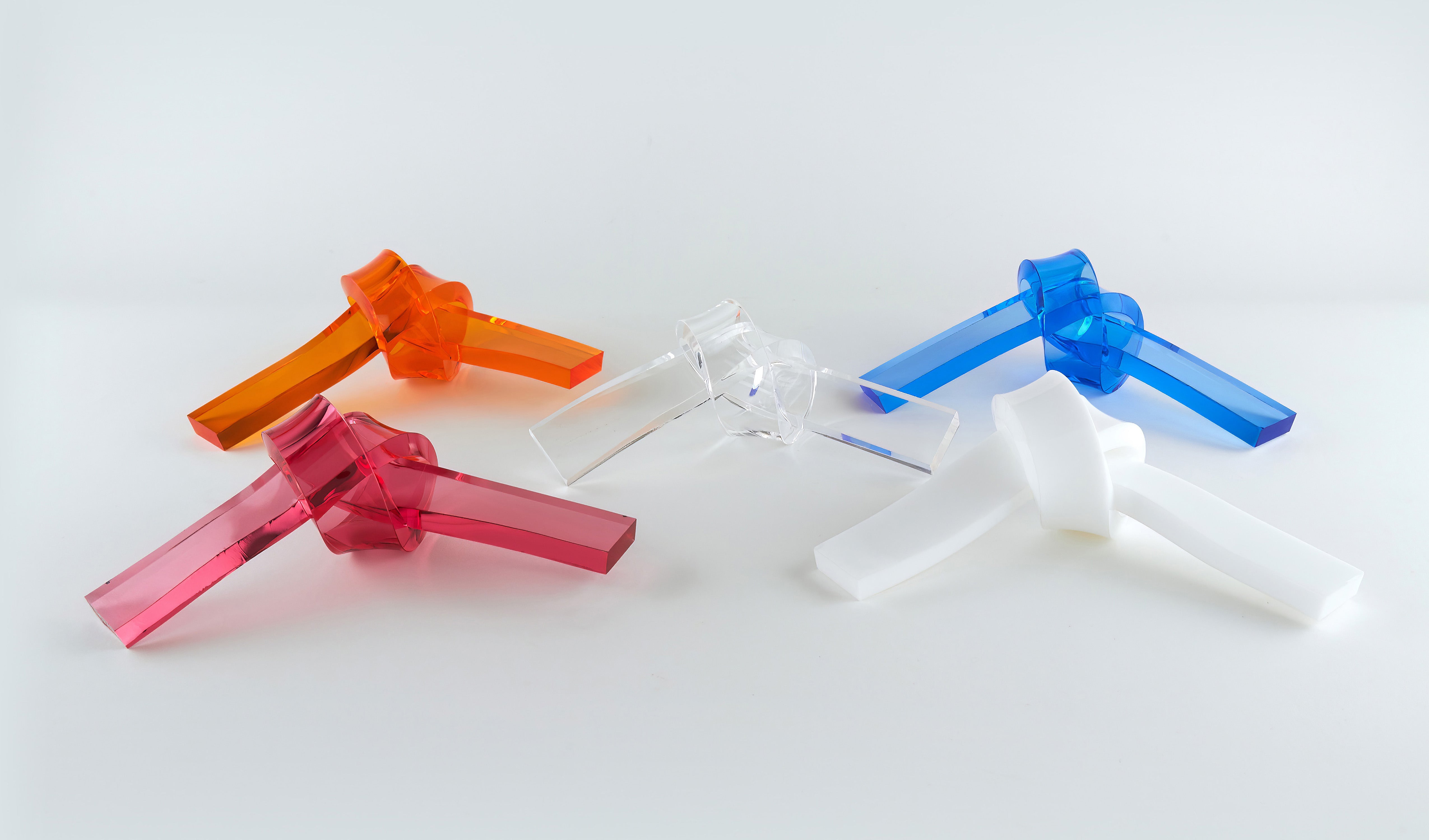 Lucite Bow Knot - Clear