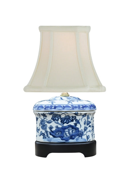 Blue and White Porcelain Oval Jar Lamp