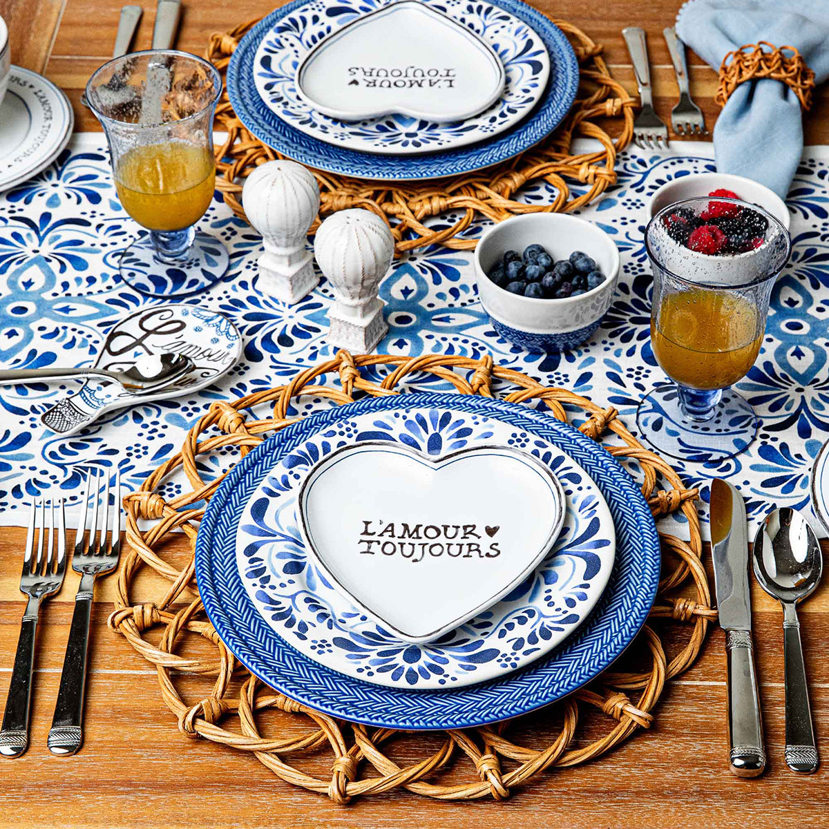 L'Amour Toujours Hot Air Balloon Salt and Pepper Shakers