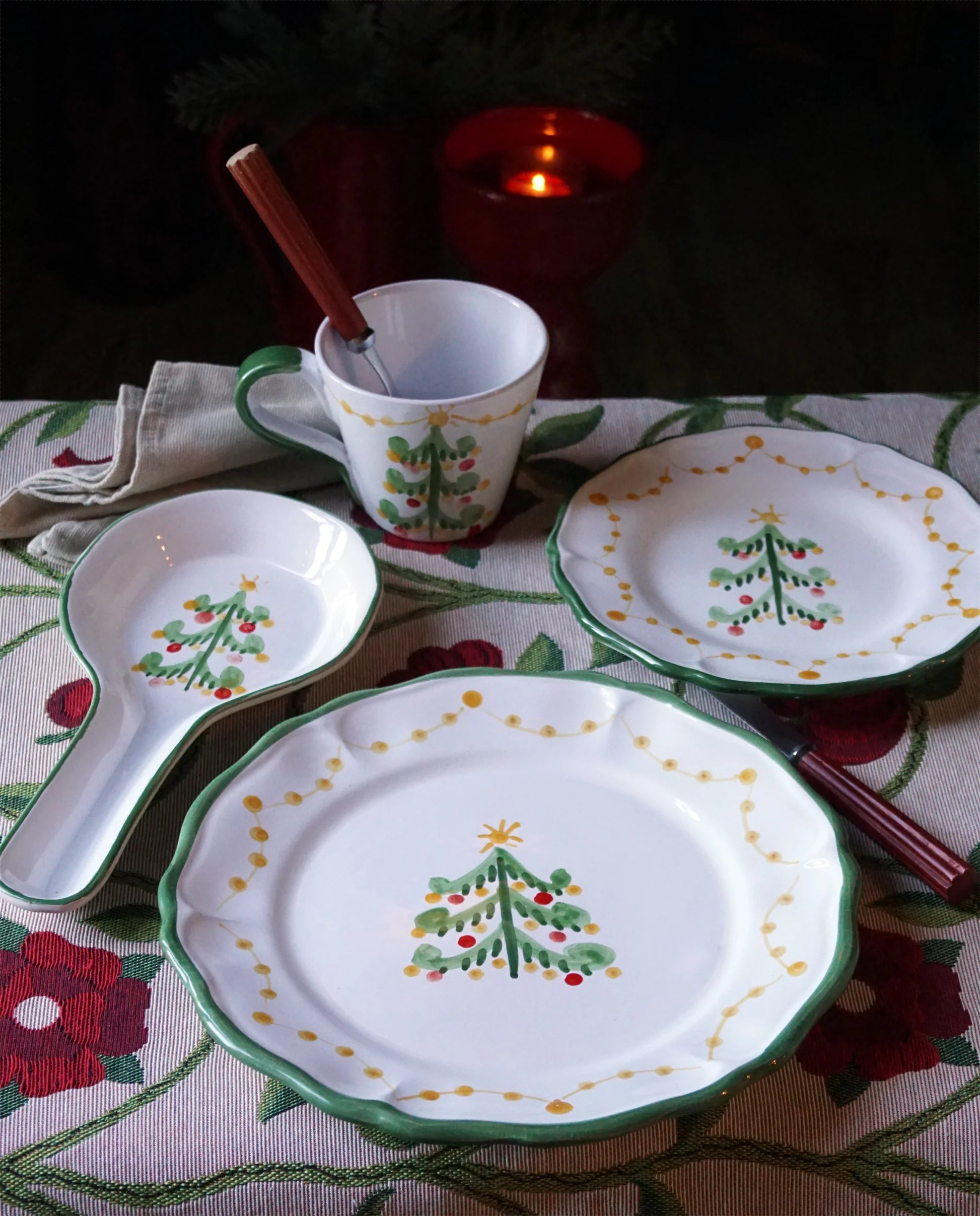 Magia (Christmas Tree) Salad (Dessert) Plate