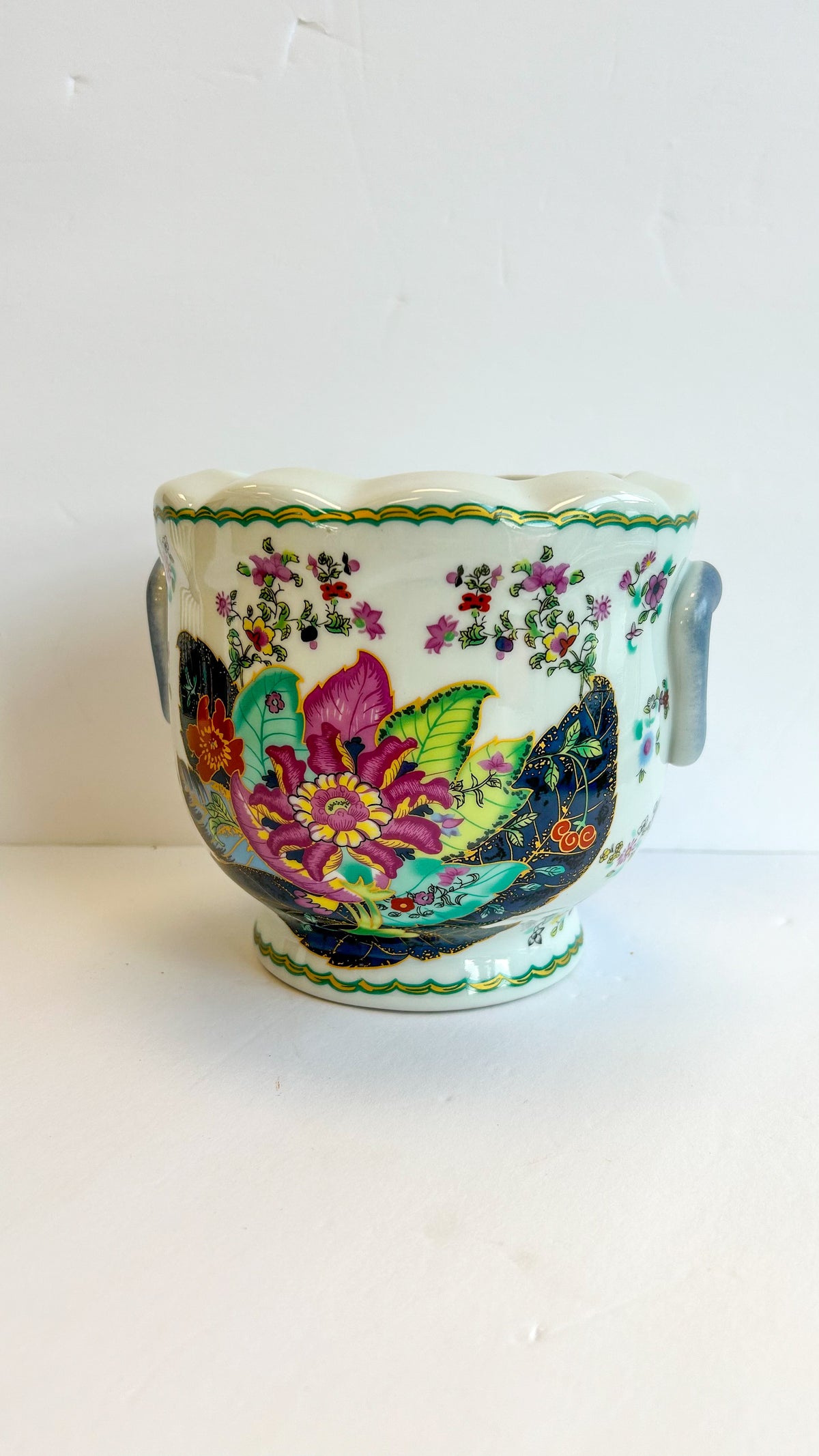 Tobacco Leaf 7" Porcelain Planter