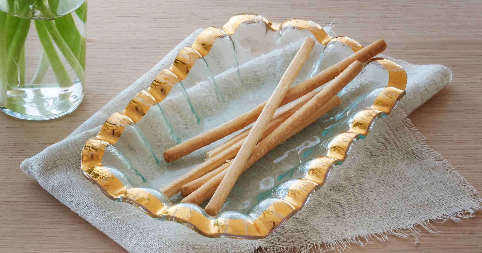 Ruffle Bread Basket - Gold