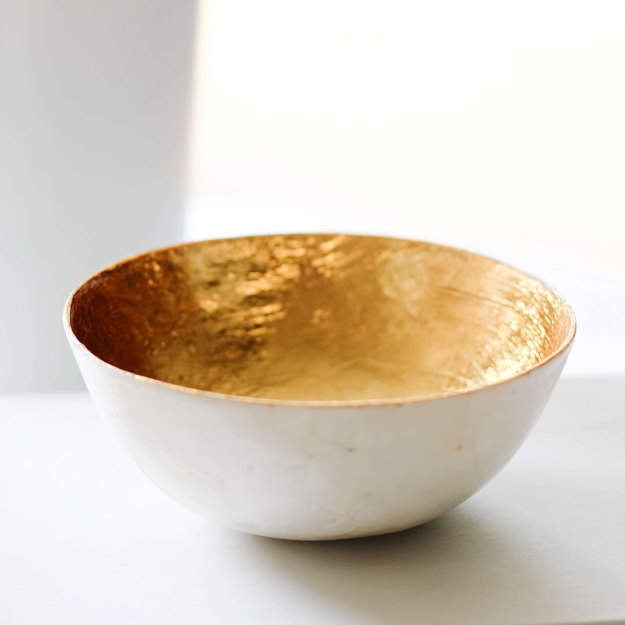 Round Two-Tone Capiz Bowl
