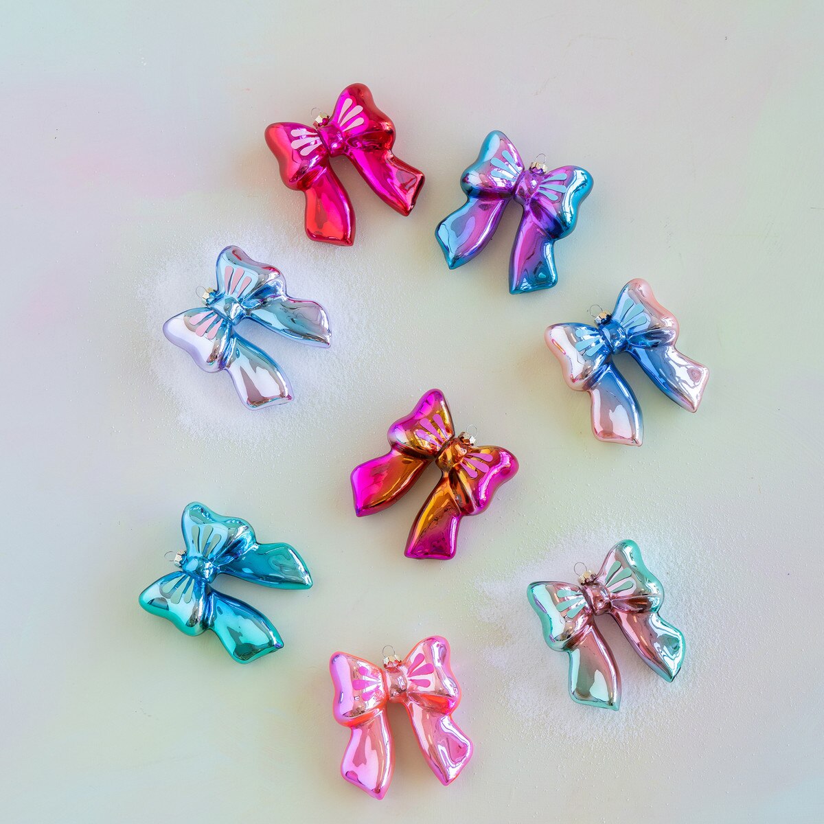Ombre GloBow Ornament