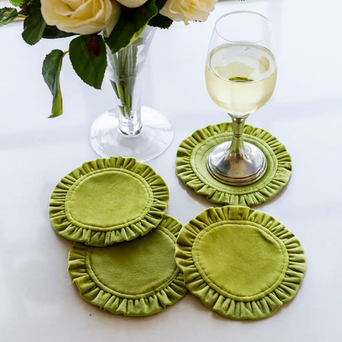 Velvet Pear Round Ruffle Coaster Set