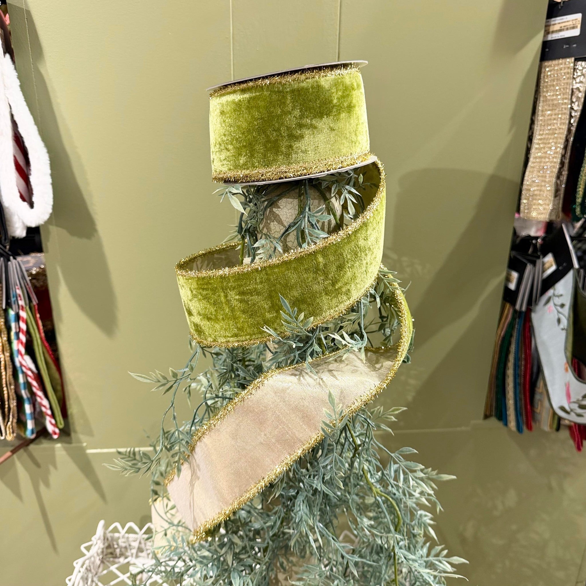 Velvet Metallic Dupion DBL Fused Tinsel Edge Apple Ribbon