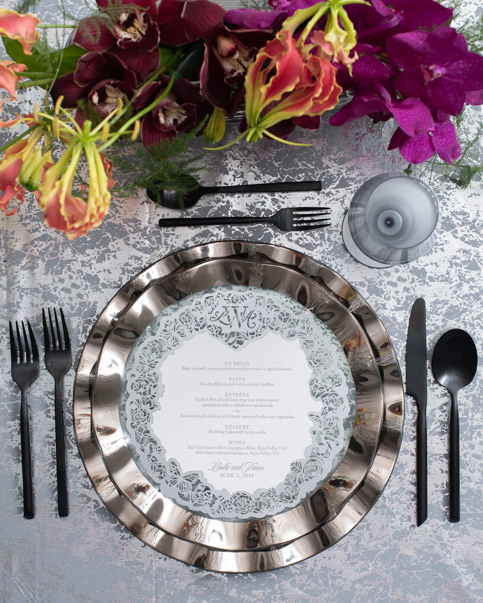RUFFLE DINNER PLATE - PLATINUM