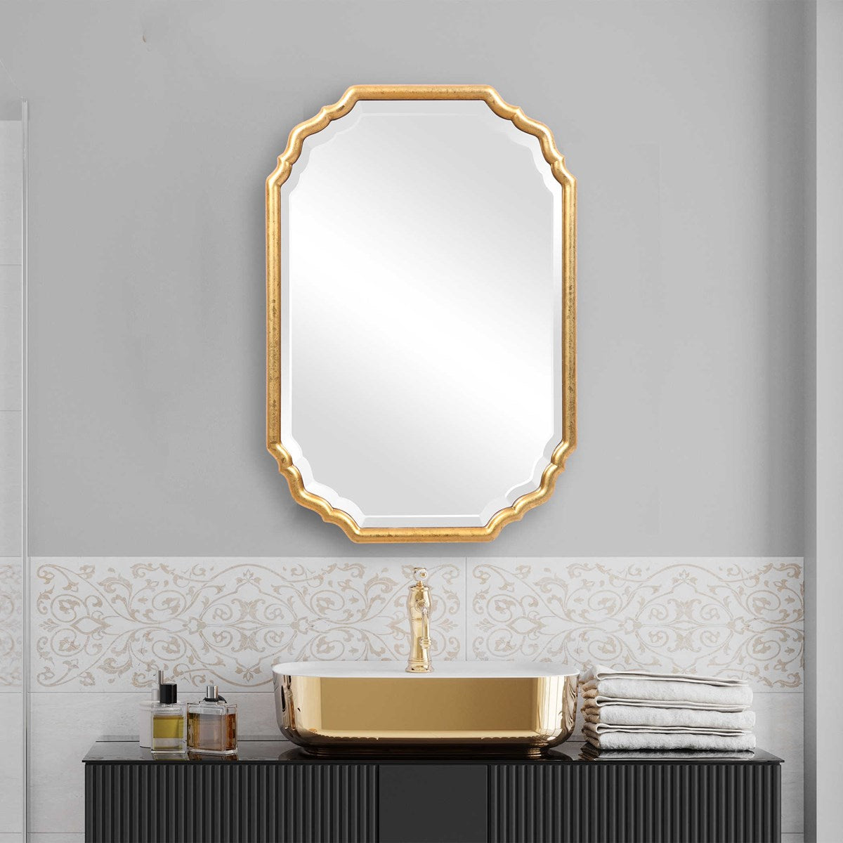 Sophisticated Curves Mirror