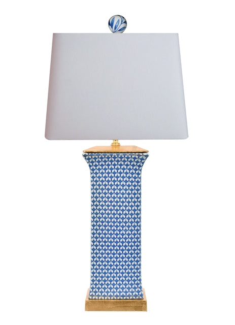 Blue/white fish scale porcelain lamp